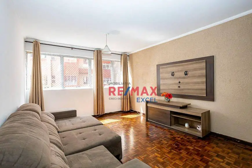 Foto 1 de Apartamento com 3 Quartos para alugar, 113m² em Centro, Curitiba