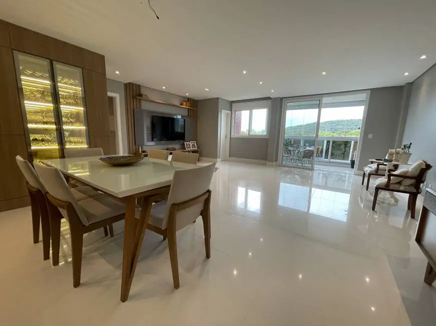 Foto 1 de Apartamento com 3 Quartos para alugar, 148m² em Jurerê Internacional, Florianópolis
