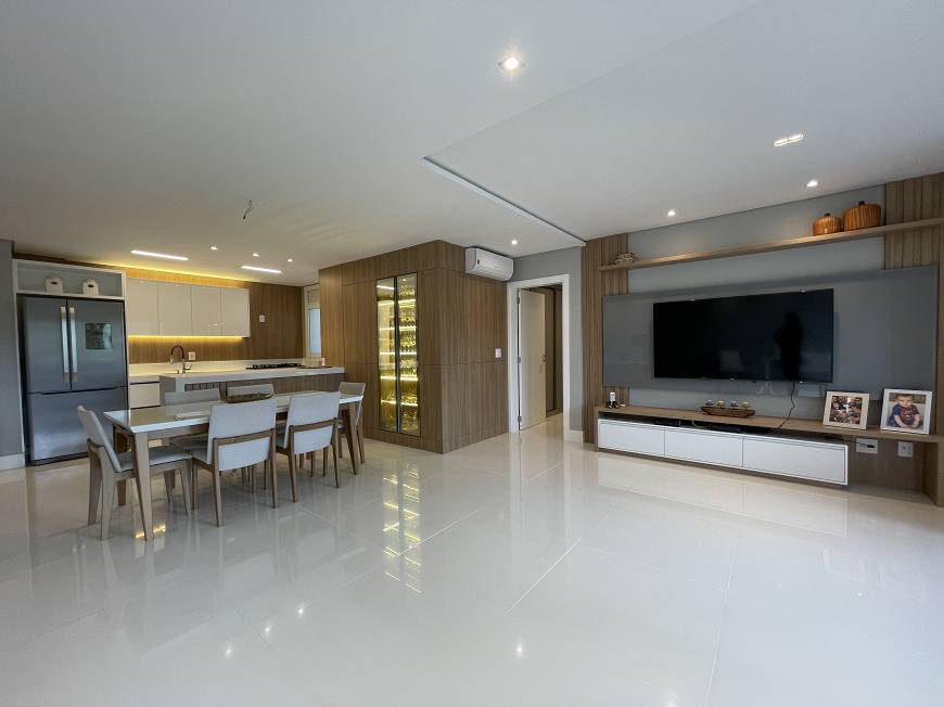 Foto 2 de Apartamento com 3 Quartos para alugar, 148m² em Jurerê Internacional, Florianópolis