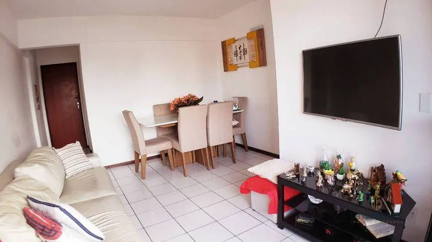 Foto 1 de Apartamento com 3 Quartos à venda, 72m² em Ponta Verde, Maceió