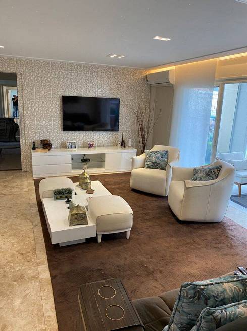 Foto 2 de Apartamento com 3 Quartos à venda, 187m² em Vila Gomes Cardim, São Paulo