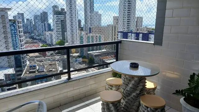 Foto 3 de Apartamento com 4 Quartos à venda, 158m² em Boa Viagem, Recife