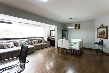 Foto 1 de Apartamento com 4 Quartos para alugar, 140m² em Indianópolis, São Paulo
