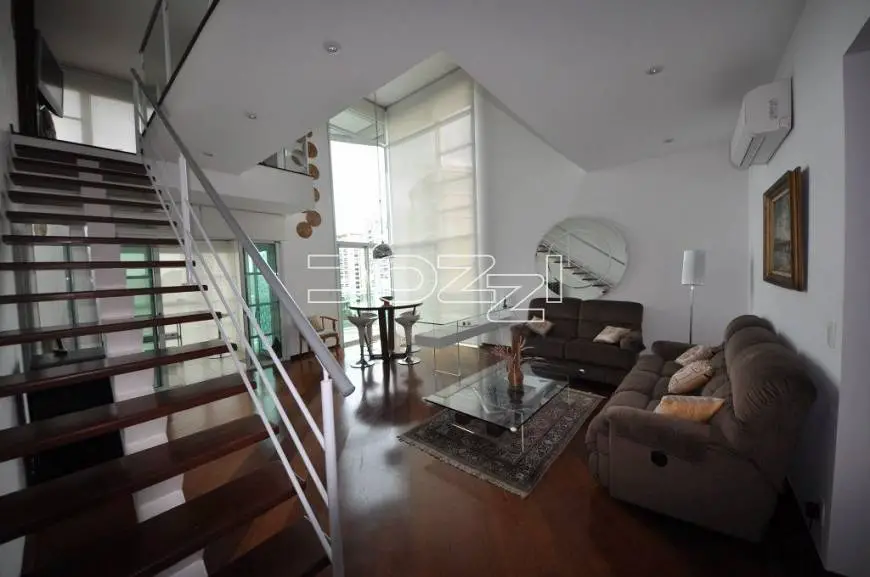 Foto 3 de Apartamento com 4 Quartos para alugar, 220m² em Panamby, São Paulo