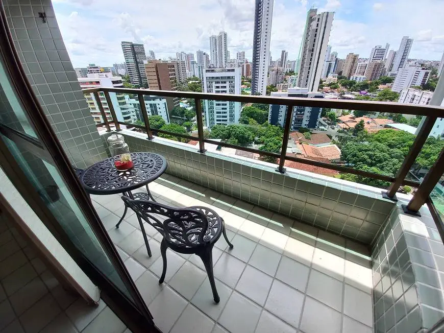Foto 1 de Apartamento com 4 Quartos à venda, 120m² em Santana, Recife