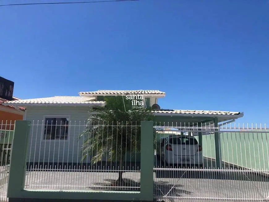 Foto 3 de Casa com 2 Quartos à venda, 99m² em Carianos, Florianópolis