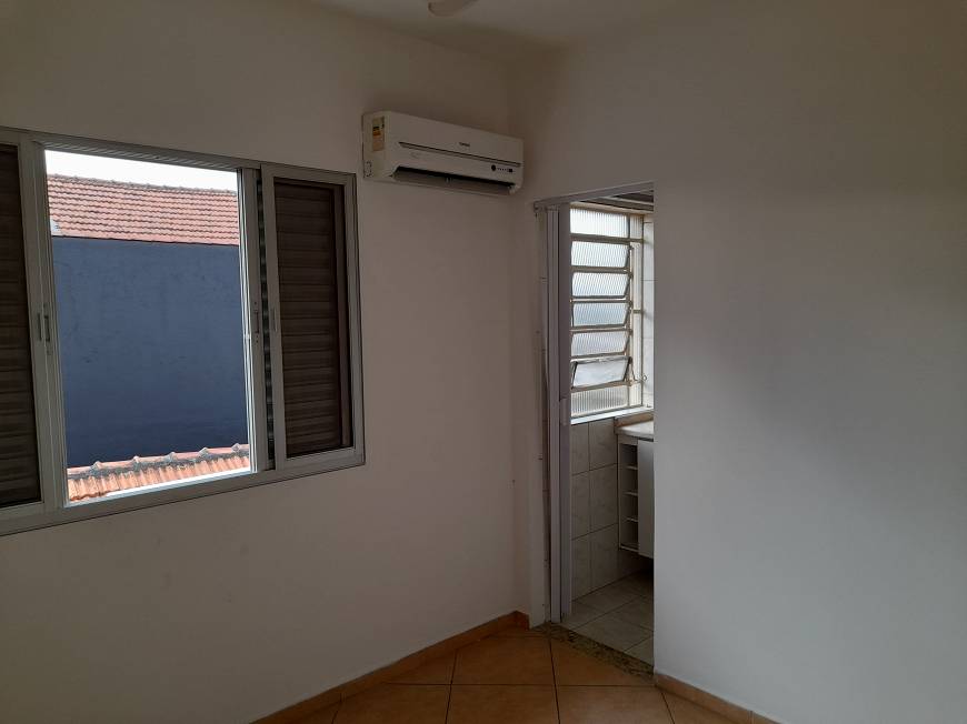 Foto 2 de Casa com 2 Quartos para alugar, 50m² em Chora Menino, São Paulo