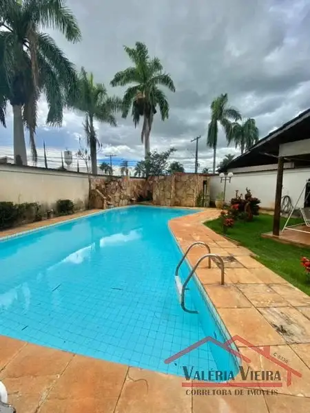 Foto 1 de Casa com 3 Quartos à venda, 436m² em Santa Genoveva, Goiânia