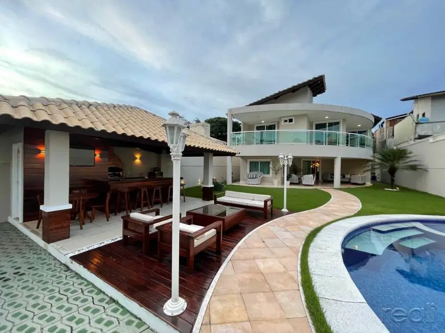Foto 2 de Casa com 4 Quartos à venda, 384m² em Cajazeiras, Fortaleza