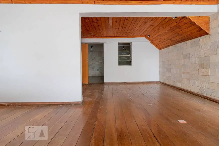 Foto 1 de Casa com 4 Quartos para alugar, 191m² em Nova Suíssa, Belo Horizonte
