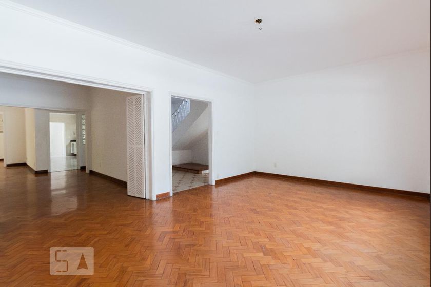 Foto 2 de Casa com 4 Quartos para alugar, 450m² em Sumaré, São Paulo
