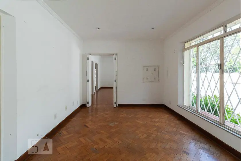 Foto 4 de Casa com 4 Quartos para alugar, 450m² em Sumaré, São Paulo