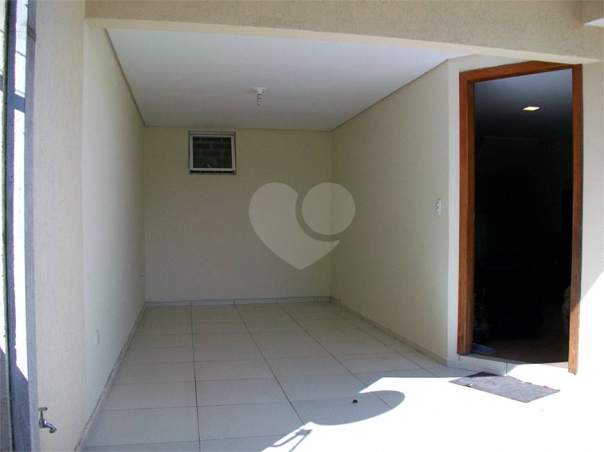 Foto 3 de Sobrado com 3 Quartos à venda, 204m² em Tingui, Curitiba