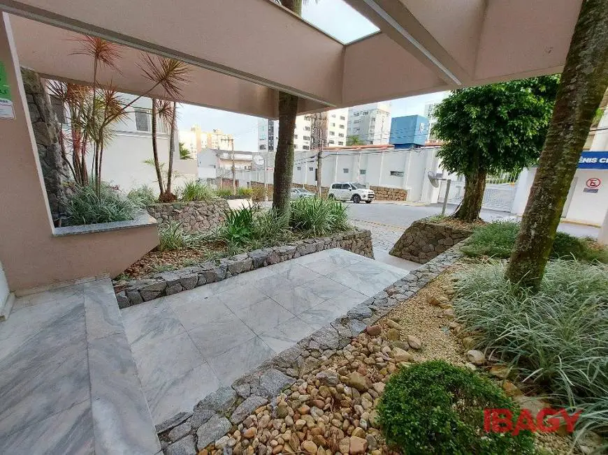 Foto 3 de Apartamento com 1 Quarto para alugar, 30m² em Centro, Florianópolis