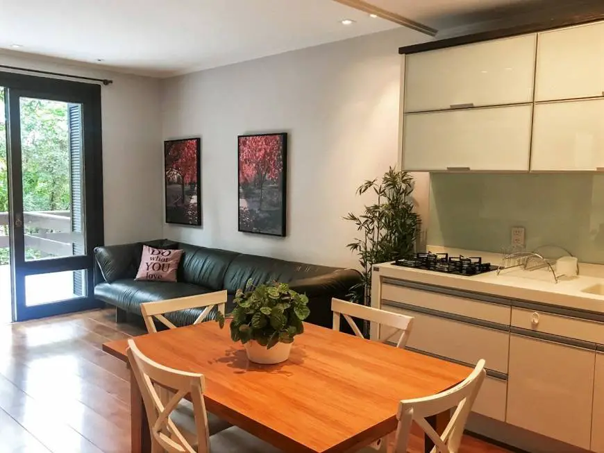 Foto 1 de Apartamento com 1 Quarto à venda, 67m² em Centro, Gramado