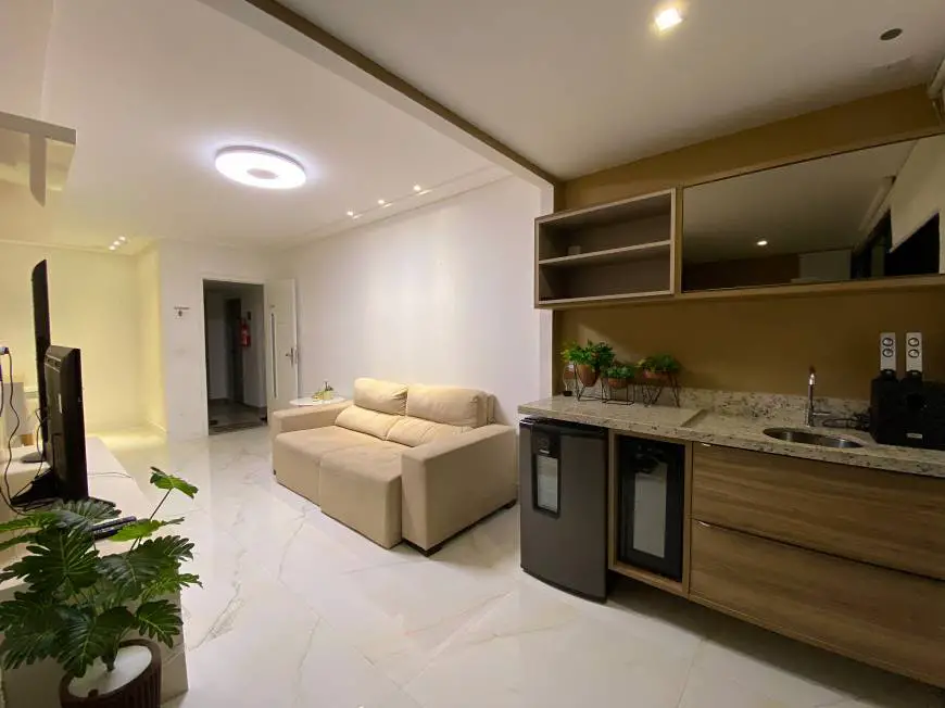 Foto 4 de Apartamento com 2 Quartos à venda, 89m² em Jardim Apipema, Salvador