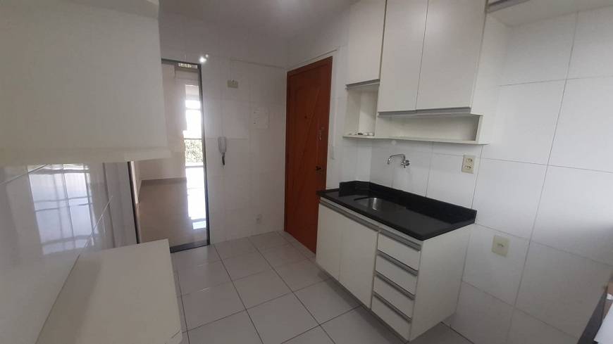 Foto 3 de Apartamento com 2 Quartos para alugar, 55m² em Jardim Guanabara, Rio de Janeiro