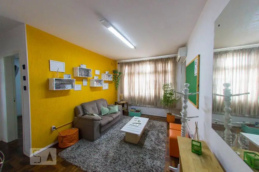Foto 1 de Apartamento com 2 Quartos à venda, 53m² em Medianeira, Porto Alegre