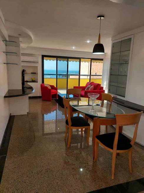 Foto 2 de Apartamento com 2 Quartos à venda, 115m² em Meireles, Fortaleza