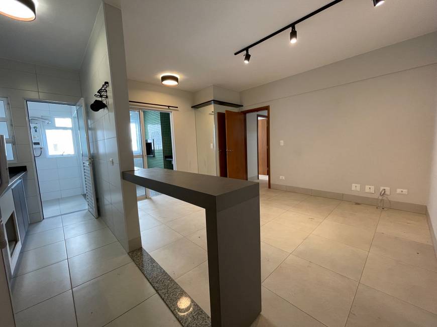 Foto 4 de Apartamento com 2 Quartos à venda, 77m² em Zona 01, Maringá