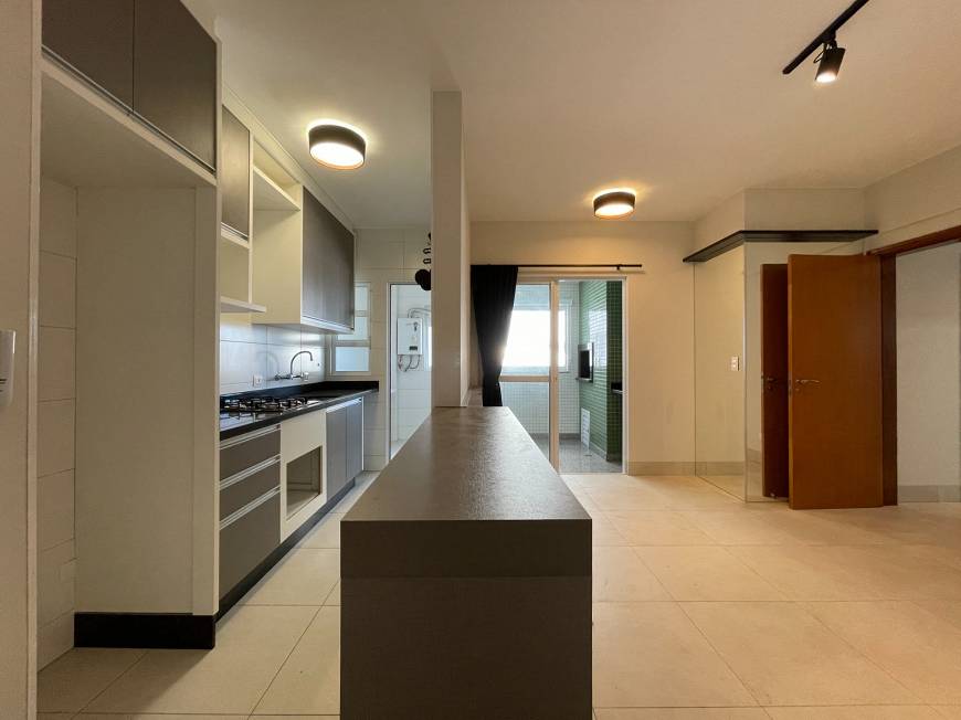 Foto 5 de Apartamento com 2 Quartos à venda, 77m² em Zona 01, Maringá
