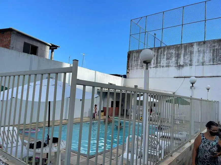 Foto 2 de Apartamento com 3 Quartos para alugar, 75m² em Armação, Salvador
