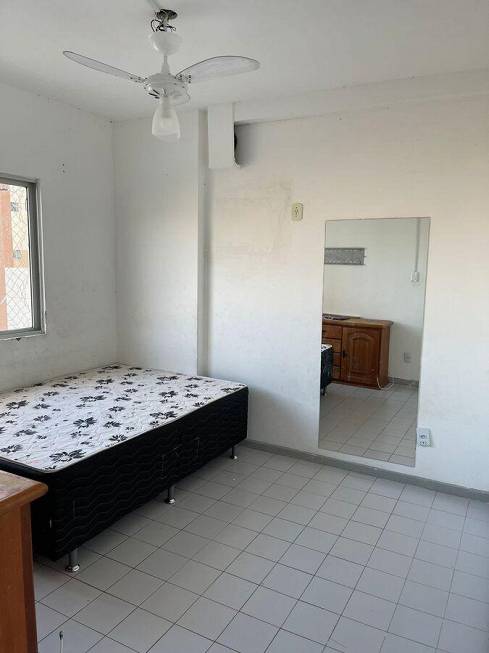 Foto 5 de Apartamento com 3 Quartos para alugar, 75m² em Armação, Salvador