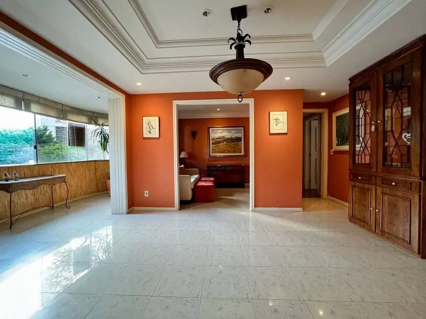 Foto 1 de Apartamento com 3 Quartos para alugar, 147m² em Batel, Curitiba