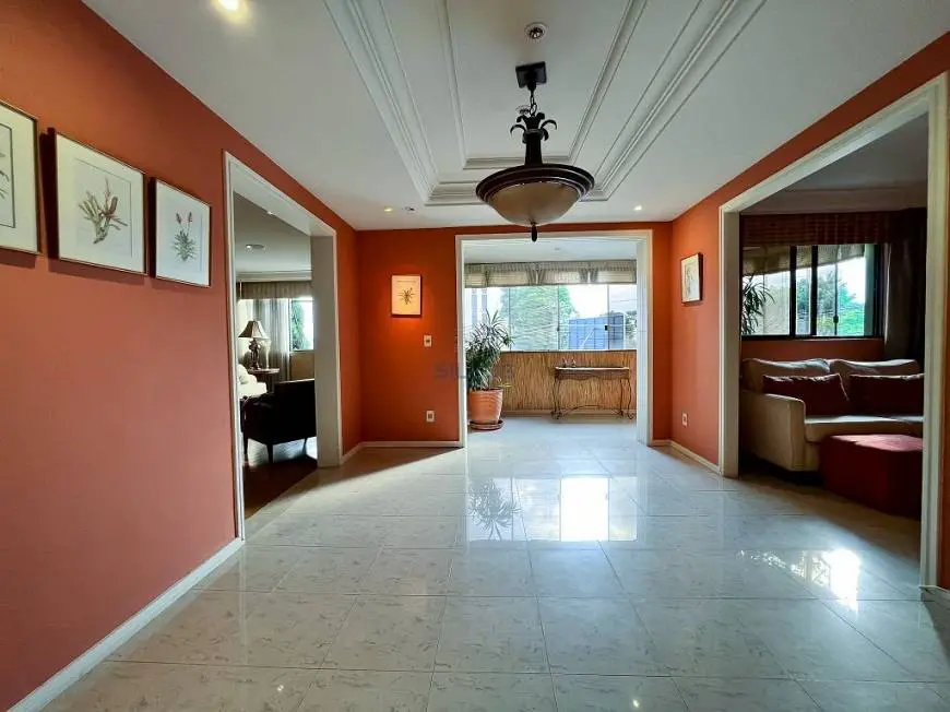 Foto 2 de Apartamento com 3 Quartos para alugar, 147m² em Batel, Curitiba