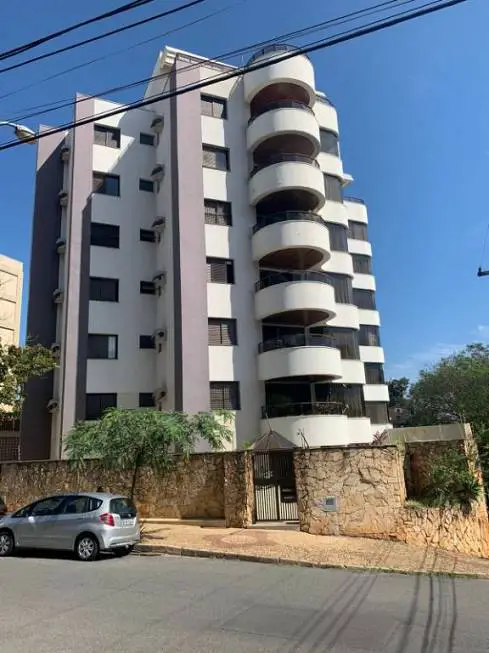 Foto 1 de Apartamento com 3 Quartos à venda, 182m² em Centro, Valinhos