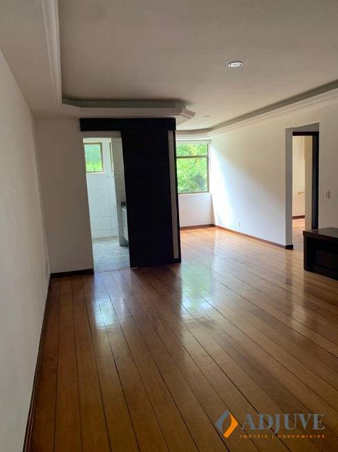 Foto 1 de Apartamento com 3 Quartos para alugar, 83m² em Correas, Petrópolis