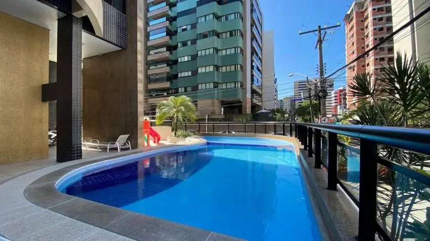 Foto 1 de Apartamento com 4 Quartos à venda, 161m² em Jatiúca, Maceió