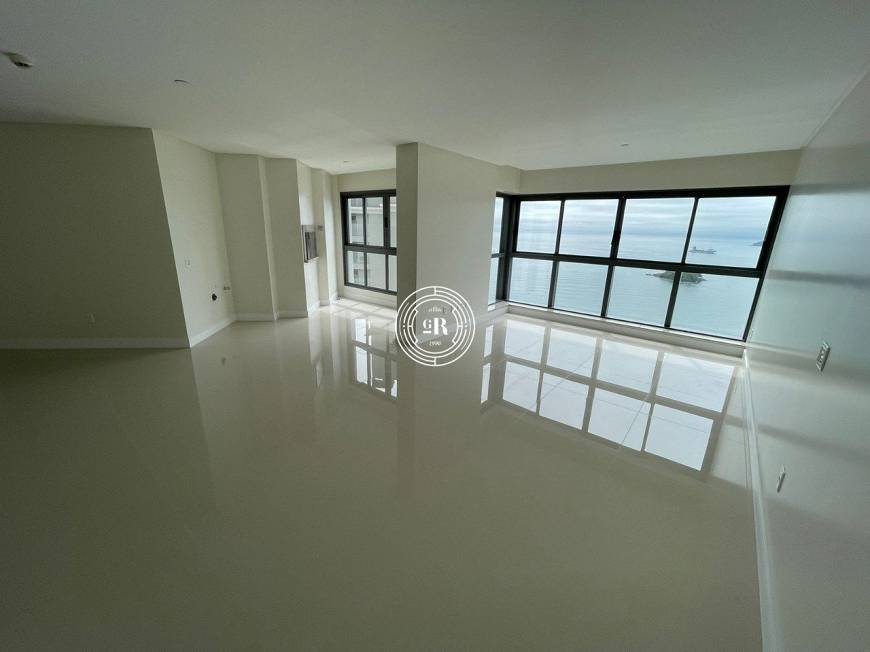 Foto 1 de Apartamento com 4 Quartos à venda, 182m² em Quadra Mar Centro, Balneário Camboriú