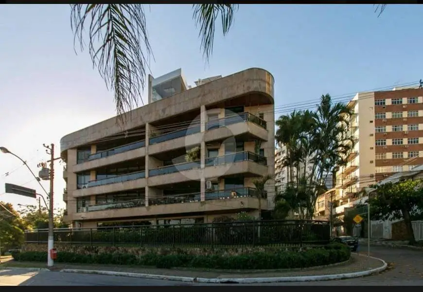 Foto 1 de Apartamento com 5 Quartos à venda, 478m² em Boa Viagem, Niterói