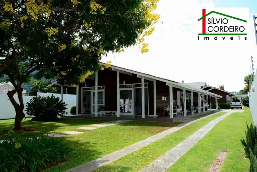 Foto 1 de Casa com 1 Quarto à venda, 300m² em Lagoa da Conceição, Florianópolis