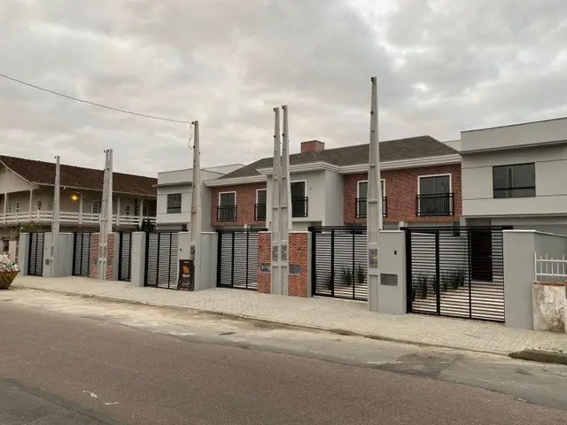 Foto 1 de Casa com 2 Quartos à venda, 77m² em Saguaçú, Joinville