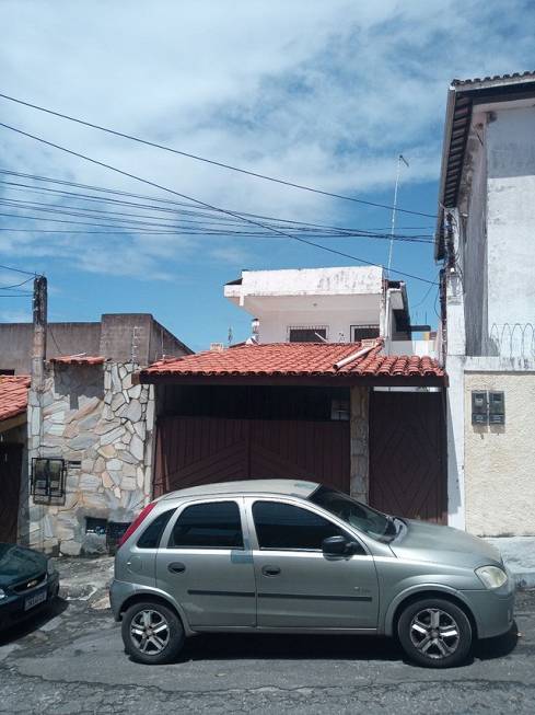 Foto 1 de Casa com 3 Quartos à venda, 125m² em Itapuã, Salvador