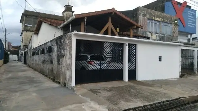 Foto 1 de Casa com 3 Quartos à venda, 252m² em Telégrafo Sem Fio, Belém