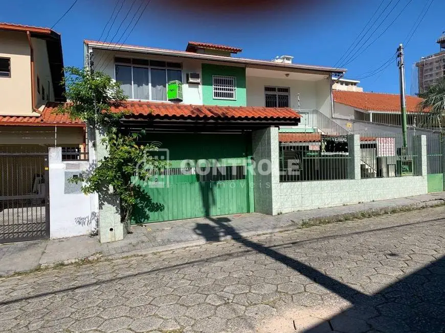 Foto 1 de Casa com 4 Quartos à venda, 200m² em Canto, Florianópolis