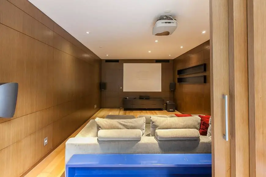 Foto 1 de Casa com 4 Quartos para alugar, 1000m² em Chácara Santo Antônio, São Paulo