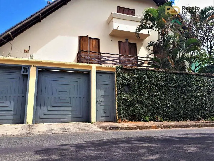 Foto 1 de Casa com 4 Quartos à venda, 200m² em Esplanada, Belo Horizonte