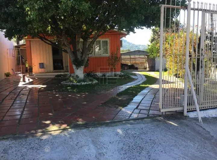 Foto 1 de Casa com 4 Quartos à venda, 134m² em Km 3, Santa Maria