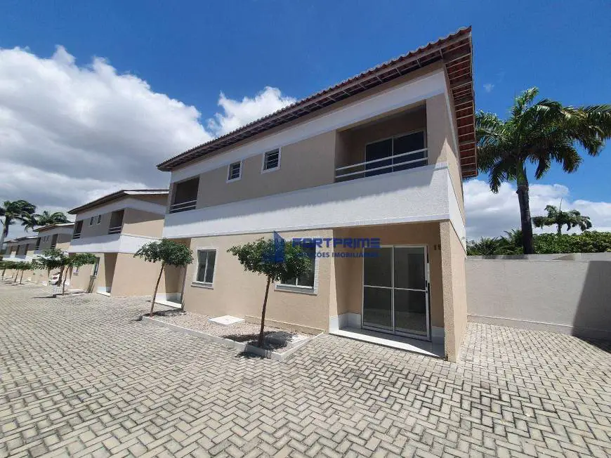 Foto 2 de Casa de Condomínio com 3 Quartos à venda, 64m² em Pacheco, Caucaia