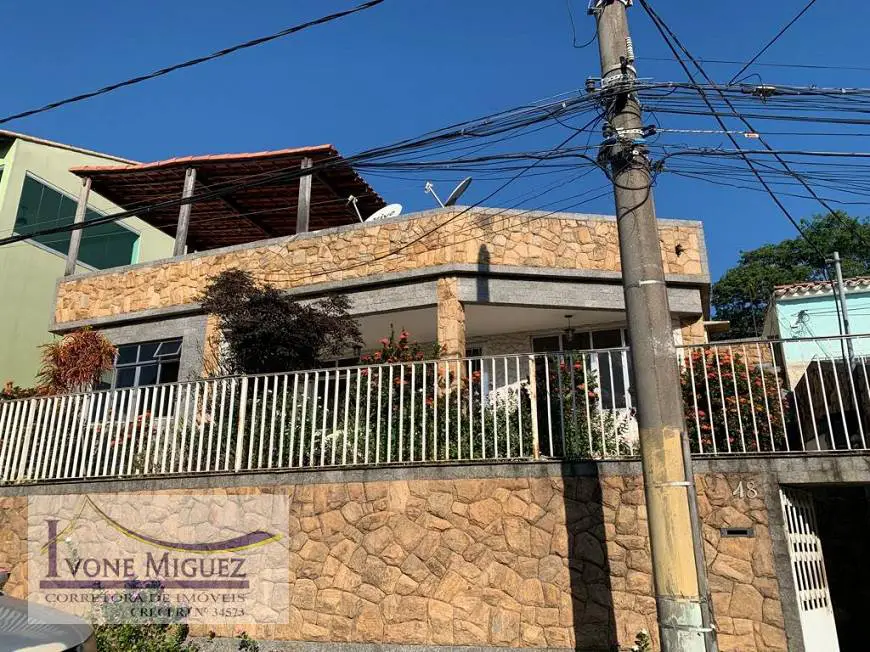 Foto 1 de Casa de Condomínio com 4 Quartos para alugar, 163m² em  Vila Valqueire, Rio de Janeiro