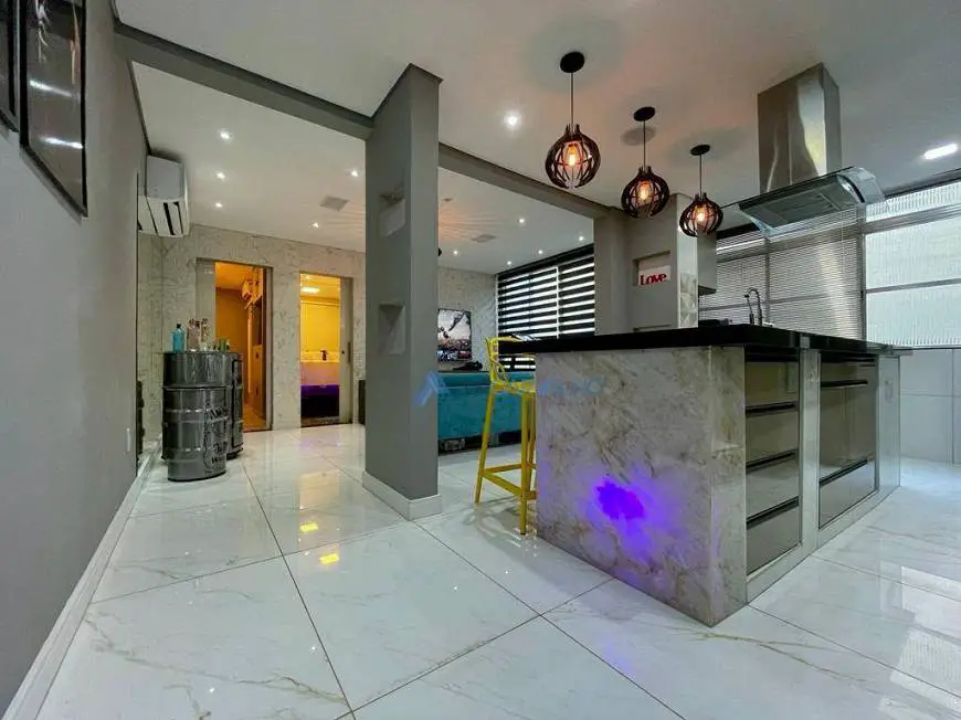 Foto 1 de Apartamento com 1 Quarto à venda, 70m² em Embaré, Santos