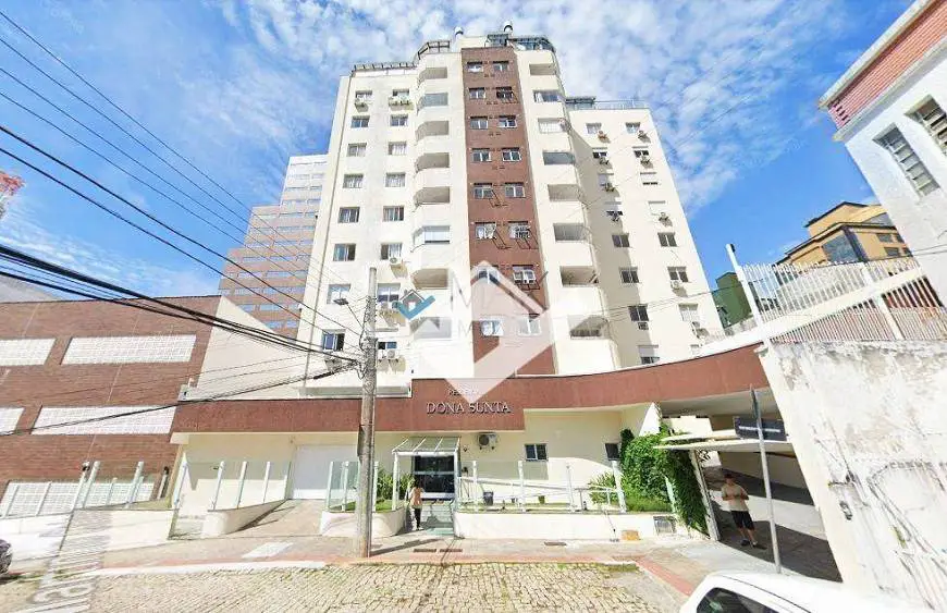Foto 1 de Apartamento com 2 Quartos à venda, 74m² em Centro, Florianópolis