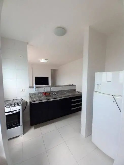 Foto 2 de Apartamento com 2 Quartos para alugar, 67m² em Encruzilhada, Santos