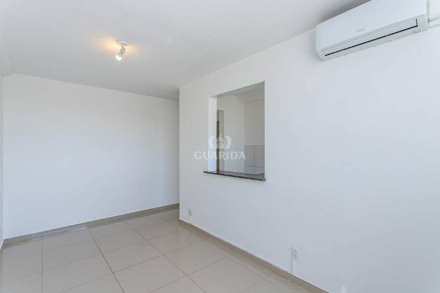 Foto 4 de Apartamento com 2 Quartos para alugar, 44m² em Glória, Porto Alegre