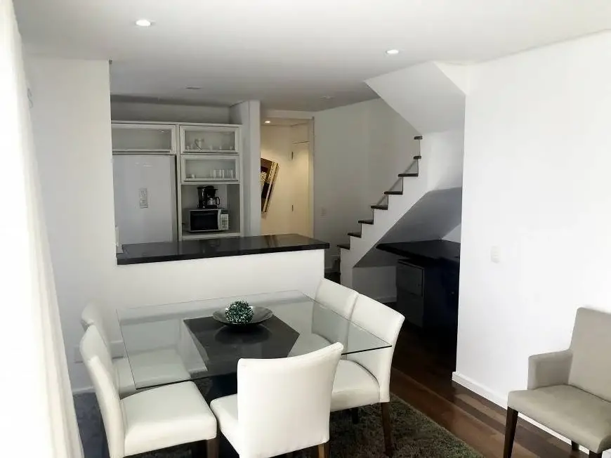 Foto 2 de Apartamento com 2 Quartos para alugar, 65m² em Paraíso, São Paulo