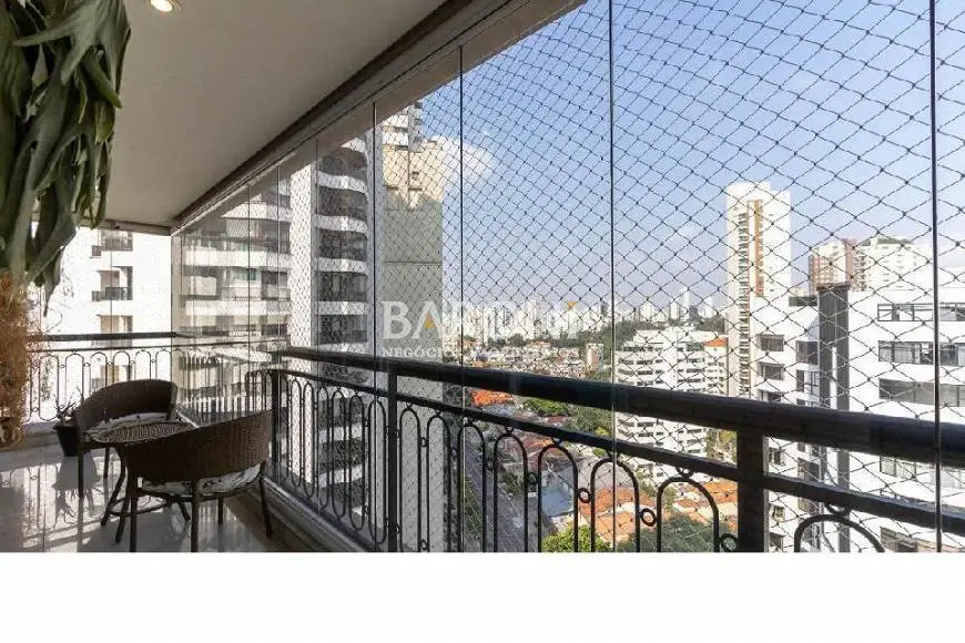Foto 4 de Apartamento com 3 Quartos à venda, 210m² em Aclimação, São Paulo